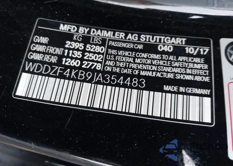 2018 Mercedes-Benz E 300 4Matic z USA, uszkodzony, nr VIN WDDZF4KB9JA354483